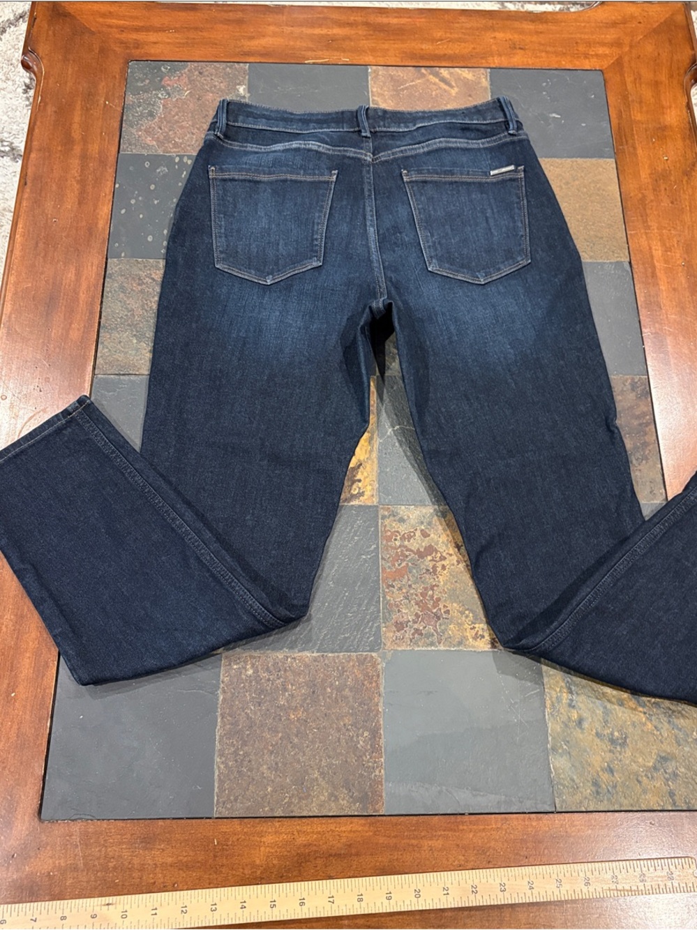 White House Black Market Dark Indigo High-Rise slim sculpt Jeans size 10. EUC